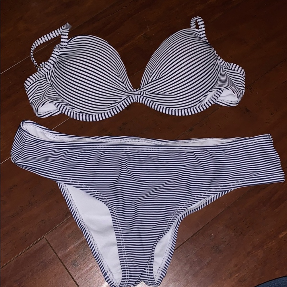 Target swim top and bottom NWOT